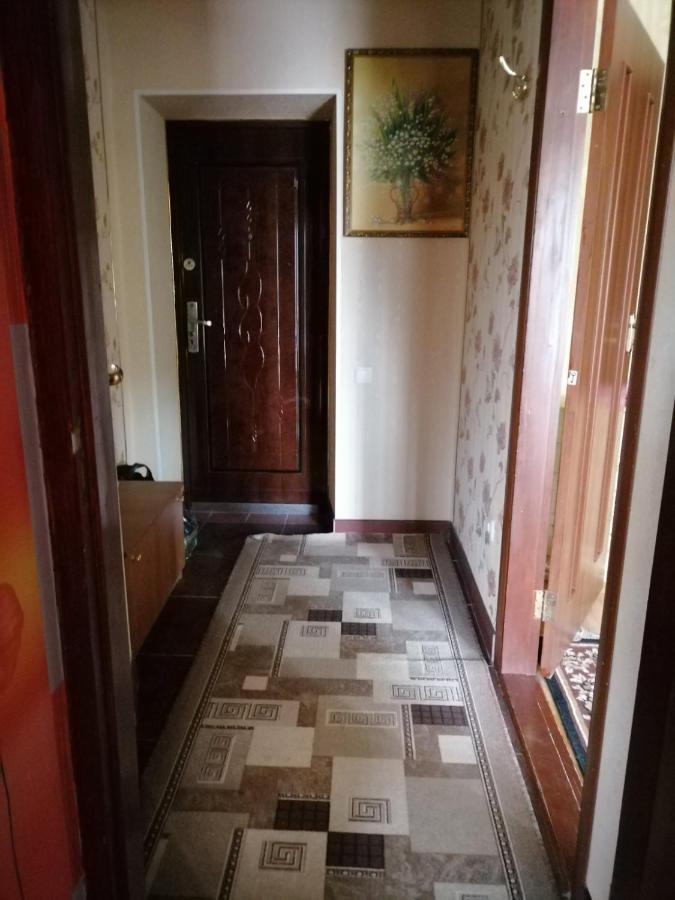 Апартаменти В Центрі Міста Kamianets-Podilskyi Exterior photo